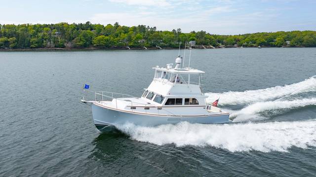 2019 LOWELL BROTHERS Flybridge