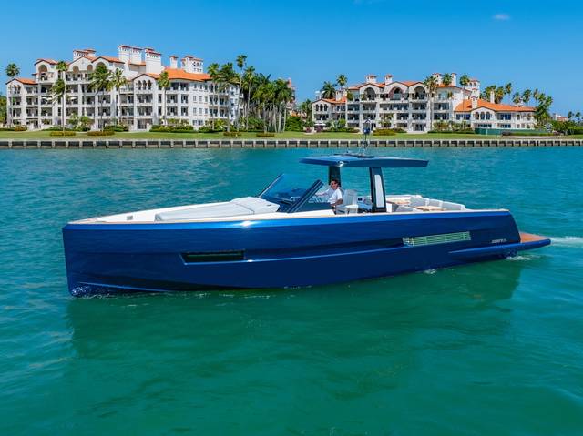 2022 FJORD 44 Open