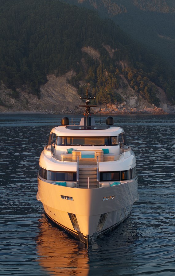 2022 SANLORENZO YACHTS SD96