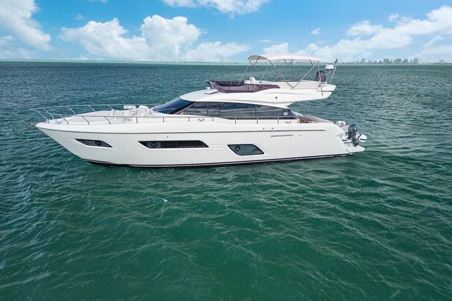 2018 FERRETTI YACHTS Ferretti Yacht 550