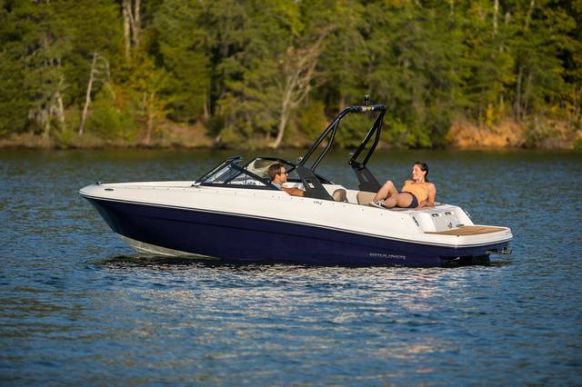 2022 BAYLINER VR4
