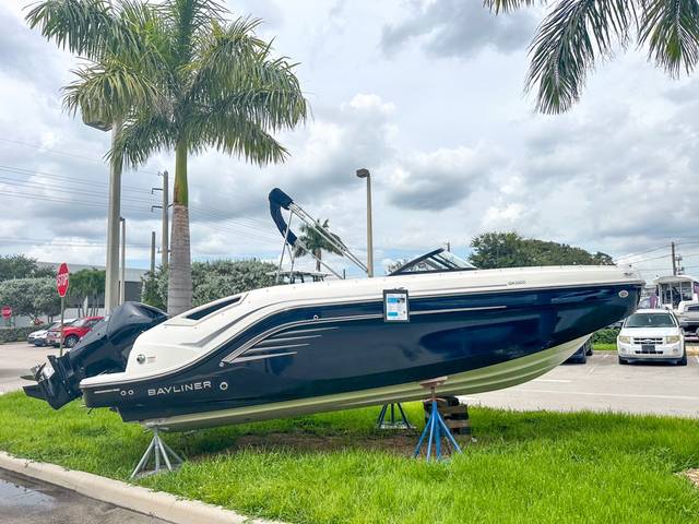 2023 BAYLINER DX2200
