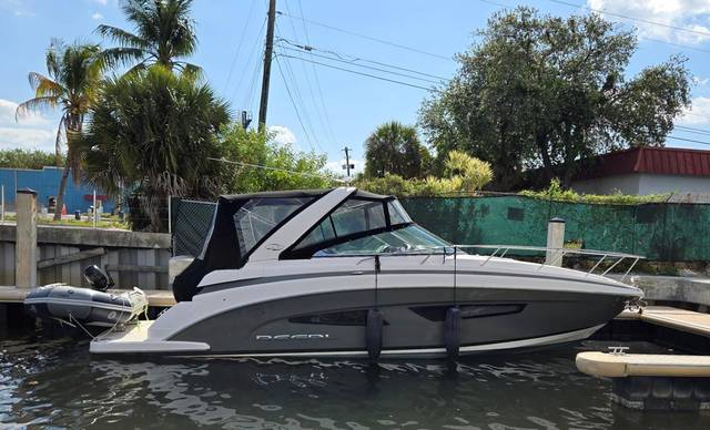 2016 REGAL 32 Express