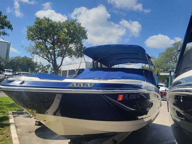 2014 CHAPARRAL 250 Suncoast