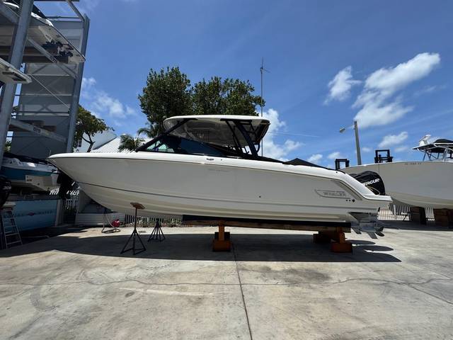 2024 BOSTON WHALER 325 Vantage