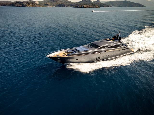 2006 PERSHING 115