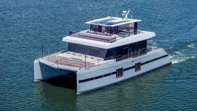 2021 SUNREEF YACHTS 68 Supreme