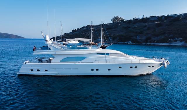 2001 FERRETTI 80