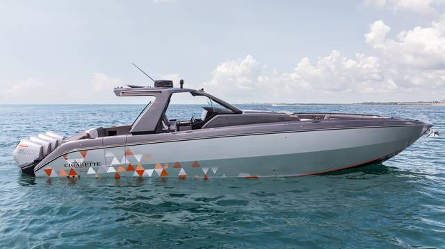 2022 CIGARETTE 42 Auroris for Sale in Miami, FL