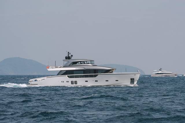 2023 SANLORENZO YACHTS SX88