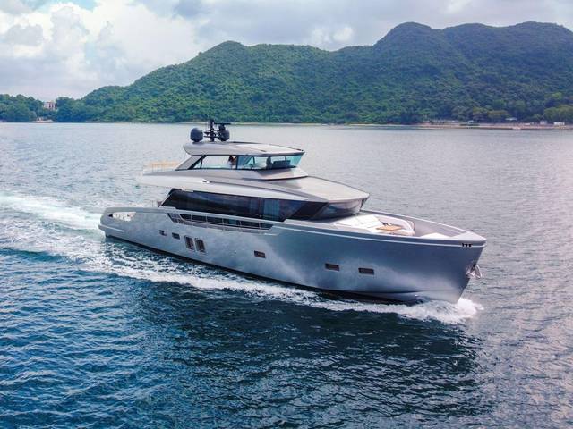 2019 SANLORENZO YACHTS SX76