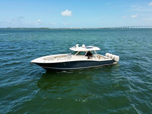 2021 SCOUT BOATS 380 LXF