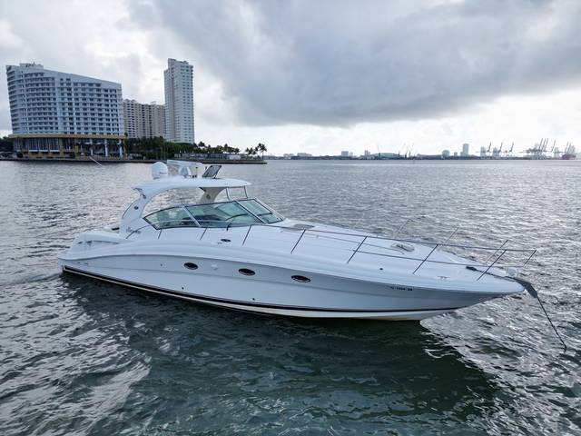2005 SEA RAY SUNDANCER 44