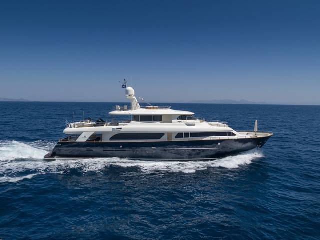 2007 CUSTOM LINE NAVETTA 30
