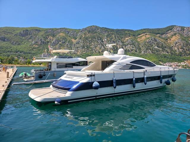 2005 PERSHING Pershing 76