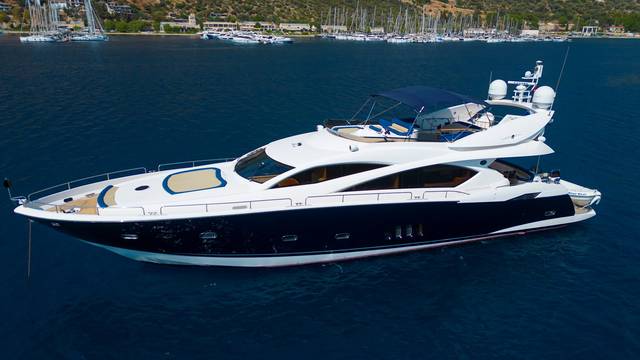 2004 SUNSEEKER 82Y
