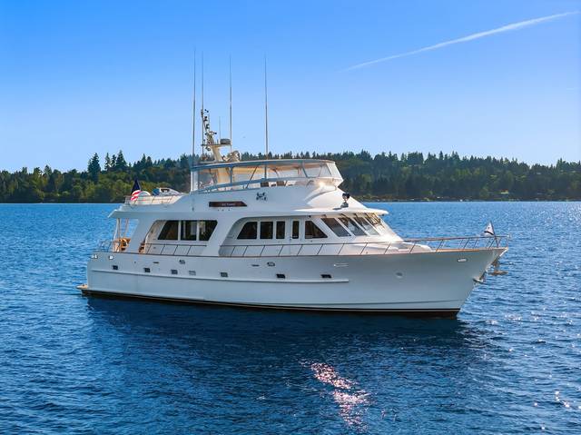2001 RAYBURN CUSTOM YACHTS Flush Deck