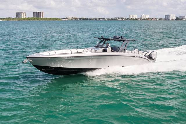 2022 MIDNIGHT EXPRESS POWERBOATS 43 Open