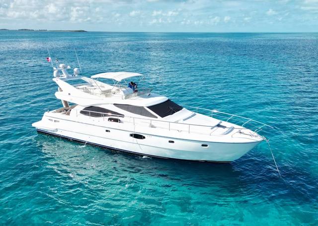 2002 FERRETTI YACHTS 590 Motor Yacht