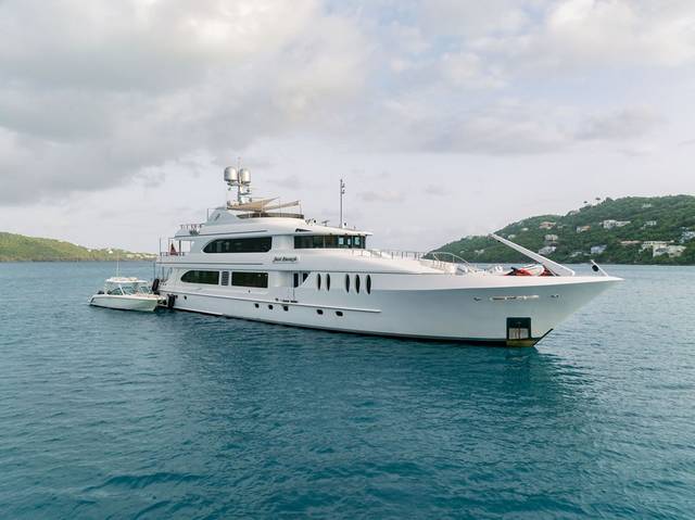 2012 ARES CUSTOM YACHTS Ares Marine Tri-Deck