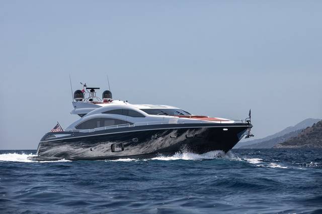 2009 SUNSEEKER Predator 84