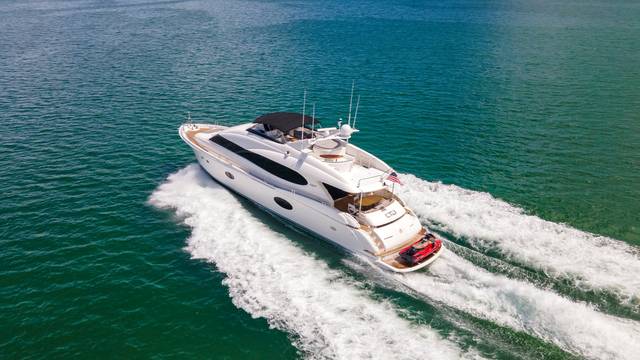 2008 LAZZARA YACHTS 84 Open Bridge