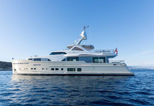 2015 MULDER SHIPYARD Displacement