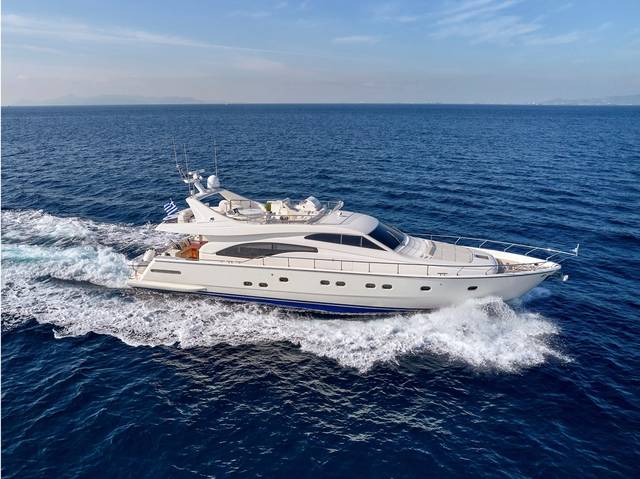 2001 FERRETTI YACHTS 680