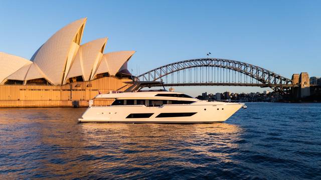 2017 FERRETTI YACHTS