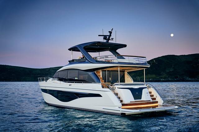 2021 PRINCESS YACHTS Y72