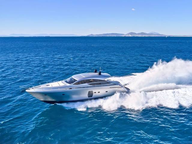 2008 PERSHING 64