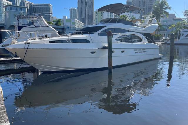 2000 AZIMUT YACHTS 46 Flybridge MY