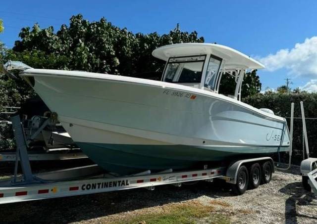 2017 ROBALO R302