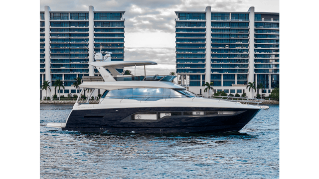 2018 PRESTIGE 630 Flybridge