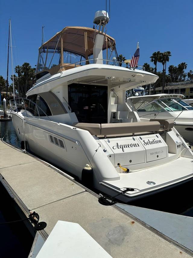 2014 CARVER YACHTS C34