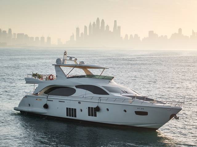 2013 AZIMUT YACHTS
