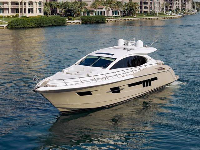 2013 LAZZARA YACHTS 64