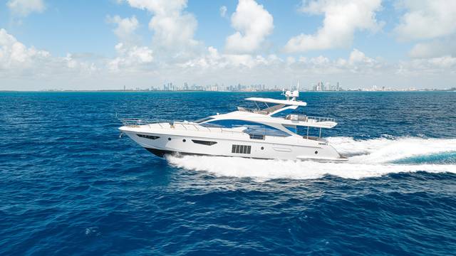 2015 AZIMUT YACHTS