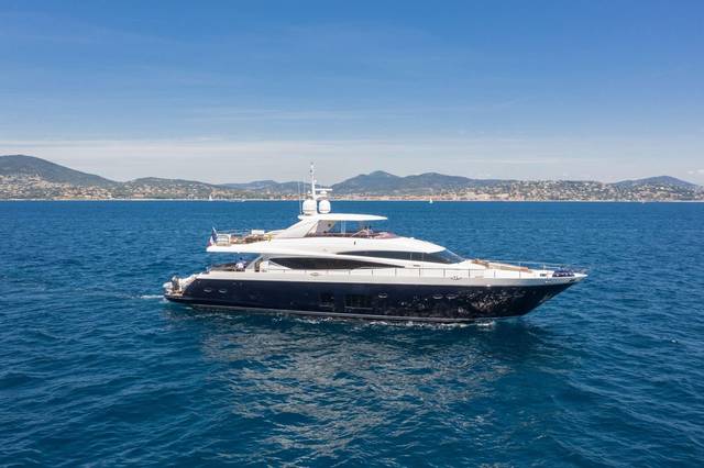 2013 PRINCESS YACHTS 98
