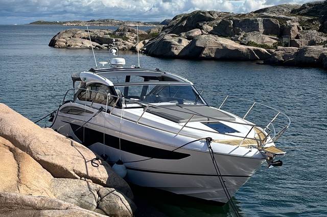 2020 PRINCESS YACHTS PRINCESS V40