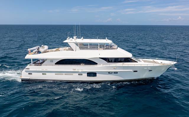 2016 HARGRAVE CUSTOM YACHTS Flybridge Motor Yacht