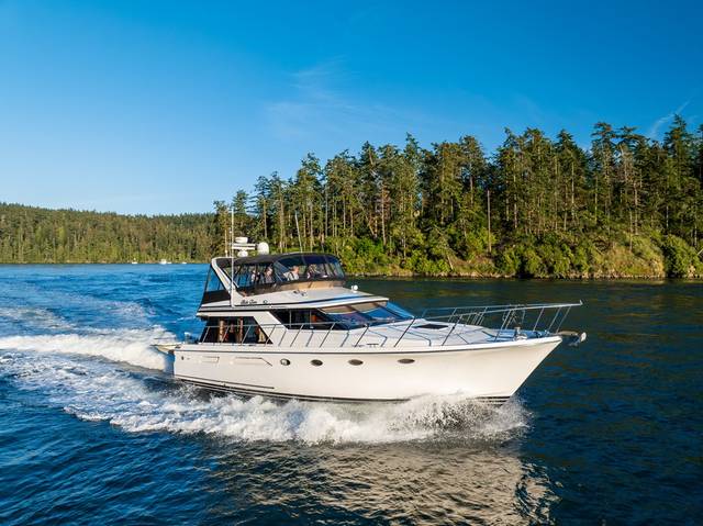 1990 OCEAN ALEXANDER 48 Sedan