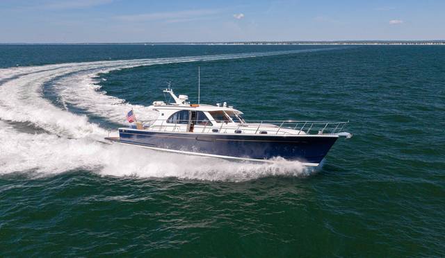 2014 GRAND BANKS MARINE 50 Eastbay SX