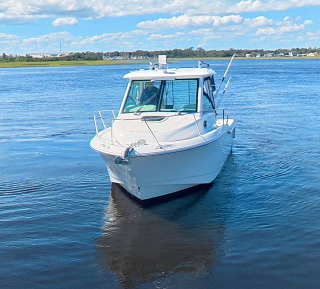 2018 BOSTON WHALER 285 CONQUEST