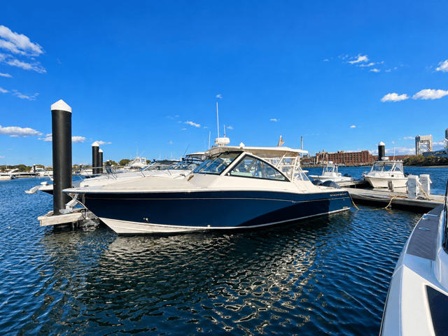 2017 GRADY-WHITE 375 FREEDOM