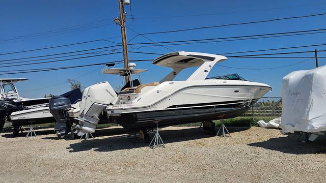 2023 SEA RAY 310 SLX OB