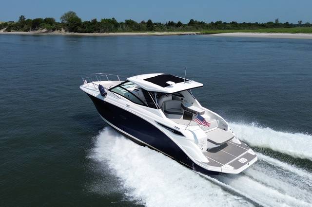 2023 SEA RAY 320 SUNDANCER
