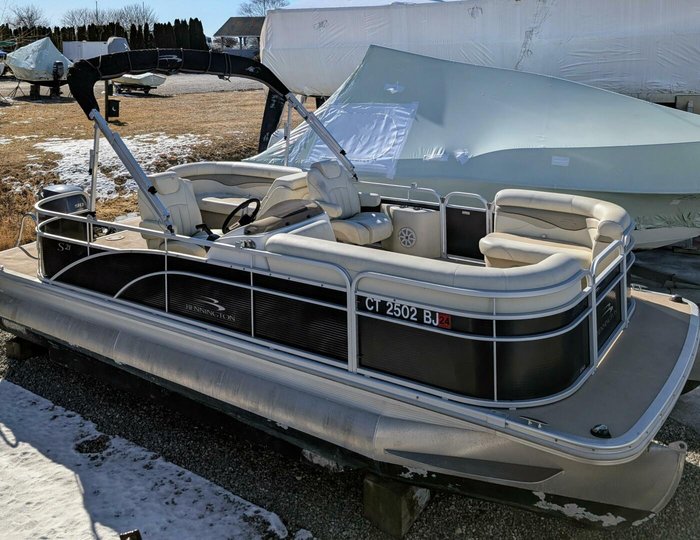 Bennington 21 SLX 2014 | HMY Yachts