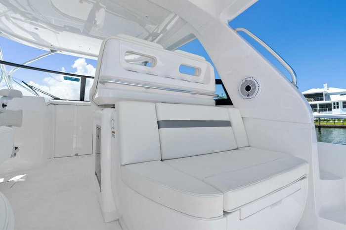 Intrepid 438 Evolution 2022 