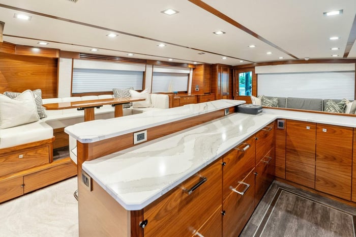 Viking 80 Convertible 2023 